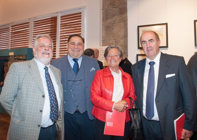 Pedro Blanco, Ramón Tudela y Jacinto Huete con la viúda del Almirante Fernández Margarita Orduna